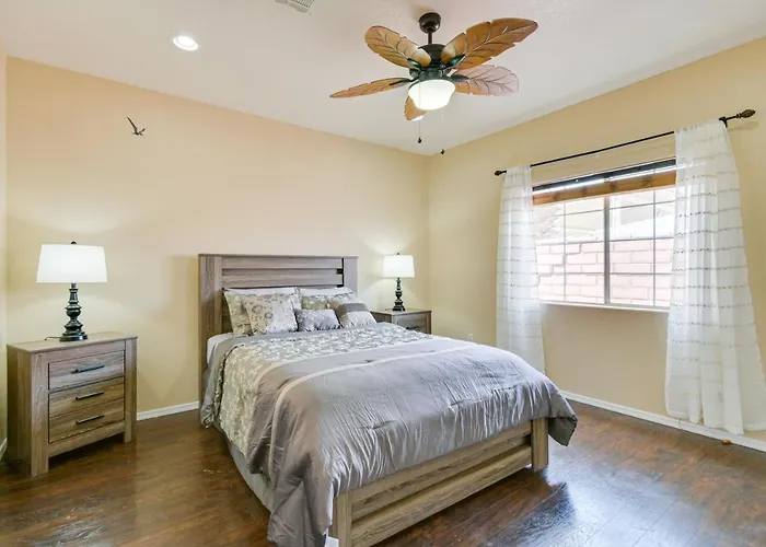 Holiday home Luxe With Private Pool! Yuma