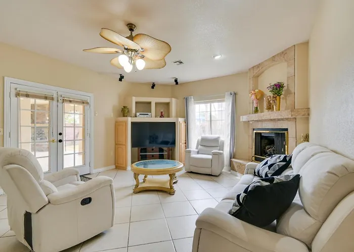 Holiday home Luxe With Private Pool! Yuma