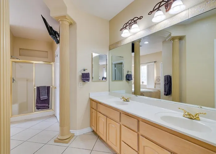 Luxe With Private Pool! Yuma